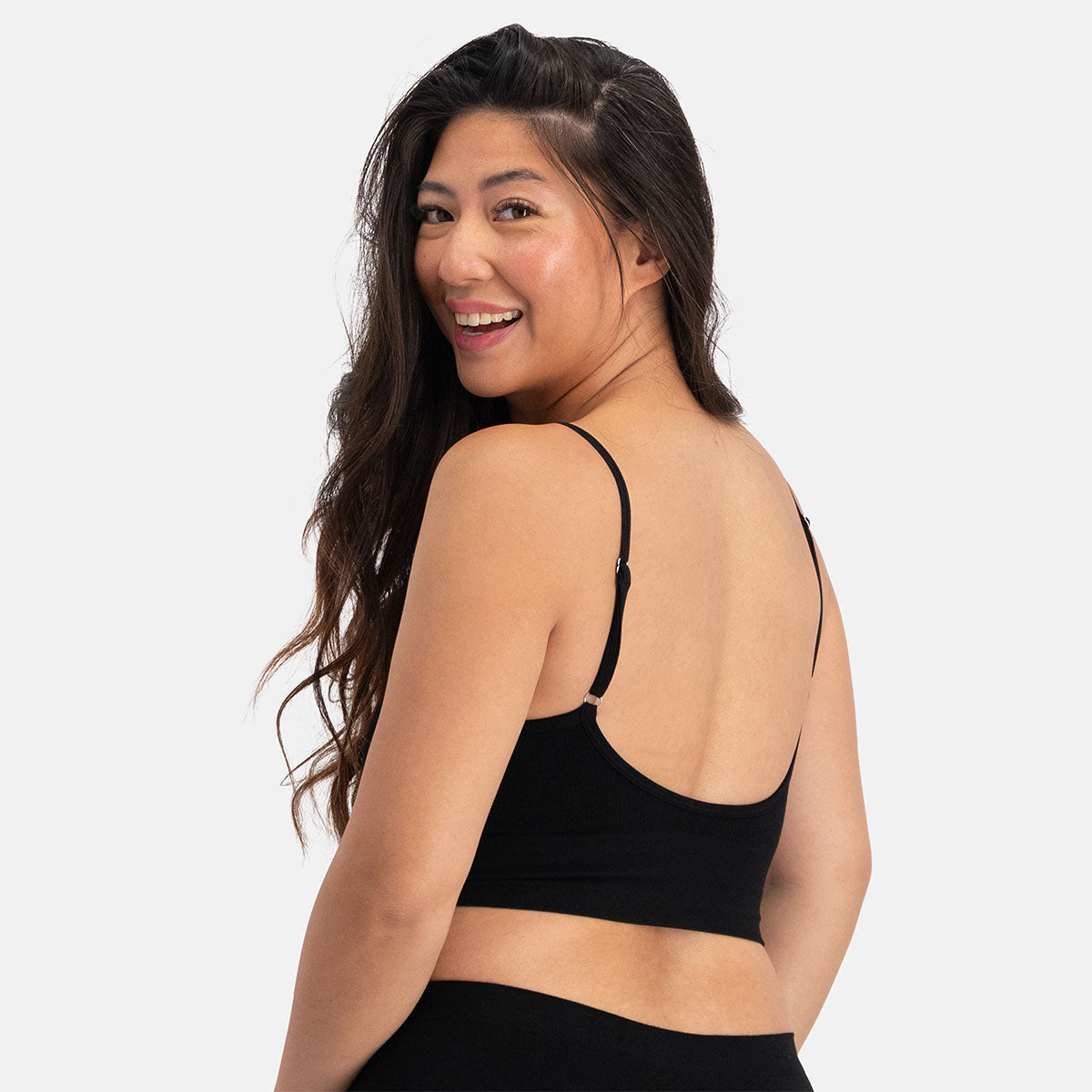FENNA padded bra zwart back op model