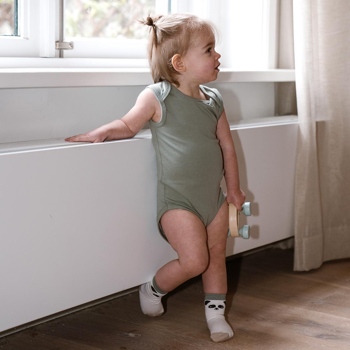 Bamboo Basics - Romper zonder mouw IZZY  - Beige, Groen & Roze