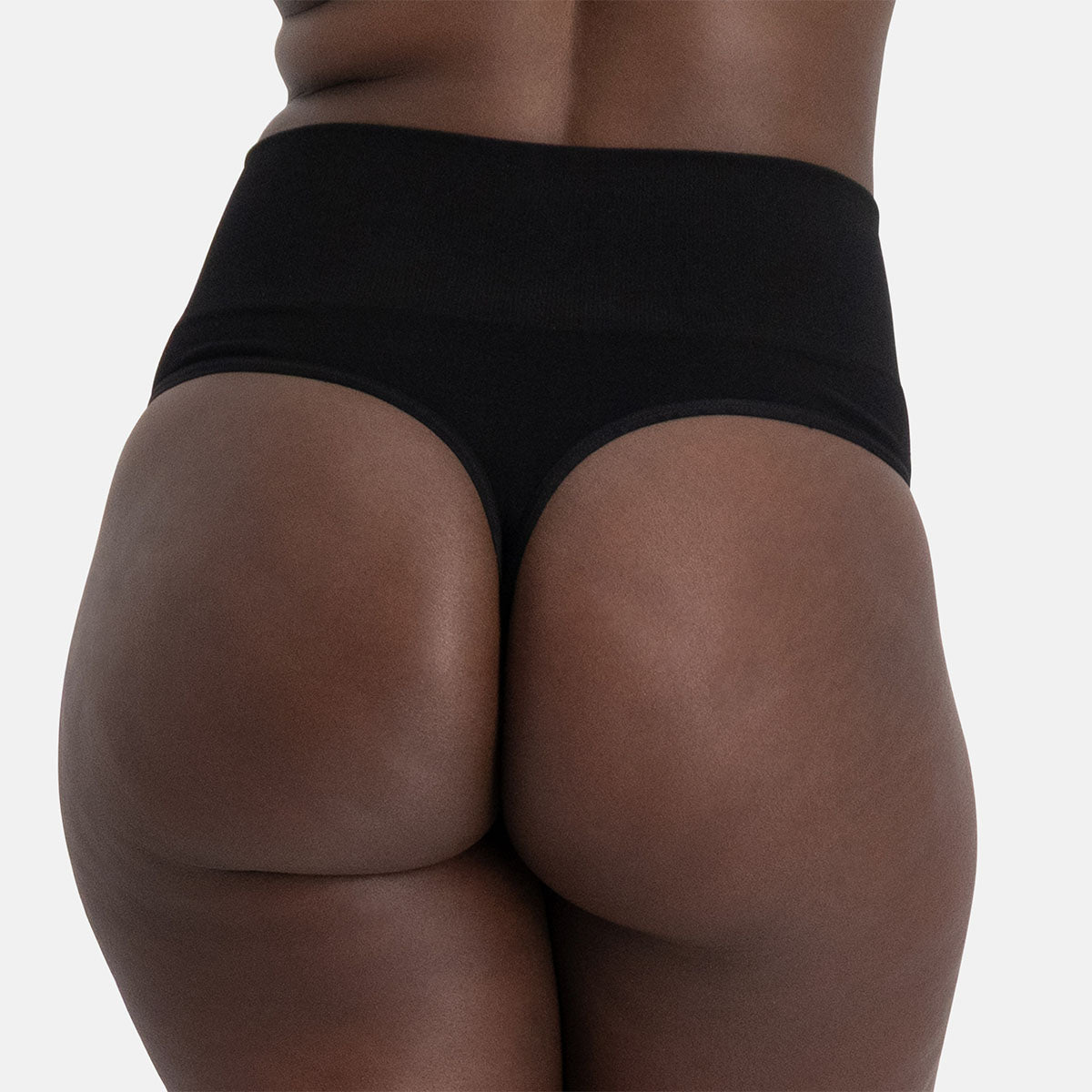 zoey back close